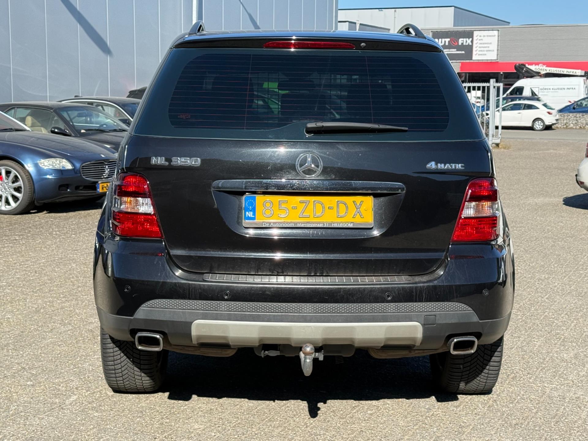 43575467-4.jpg