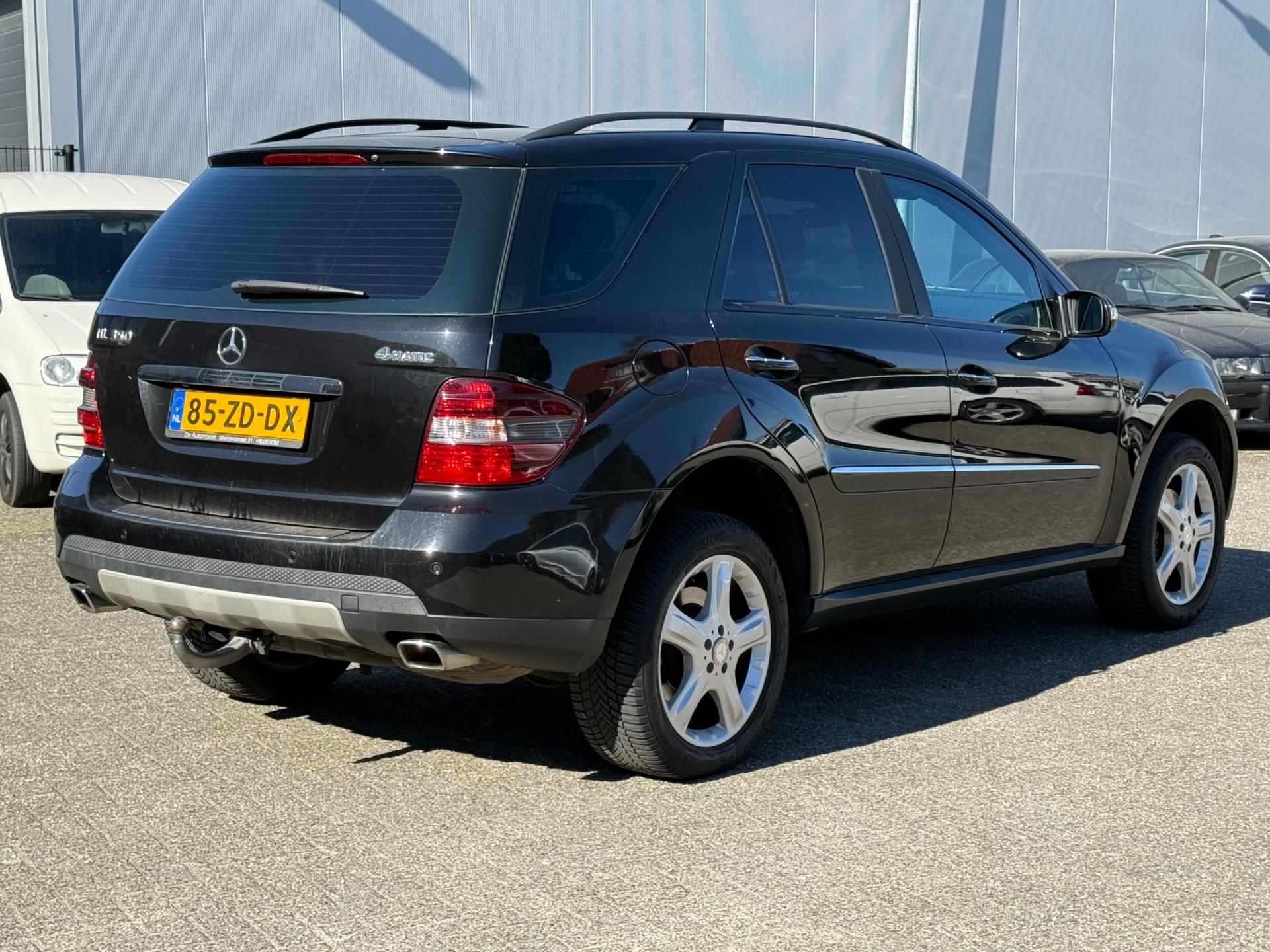 43575467-5.jpg