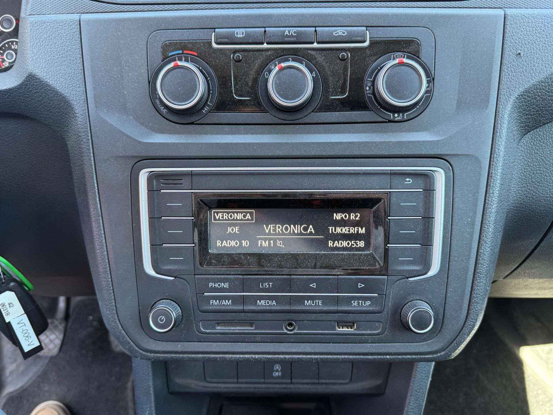 44926917-15.jpg