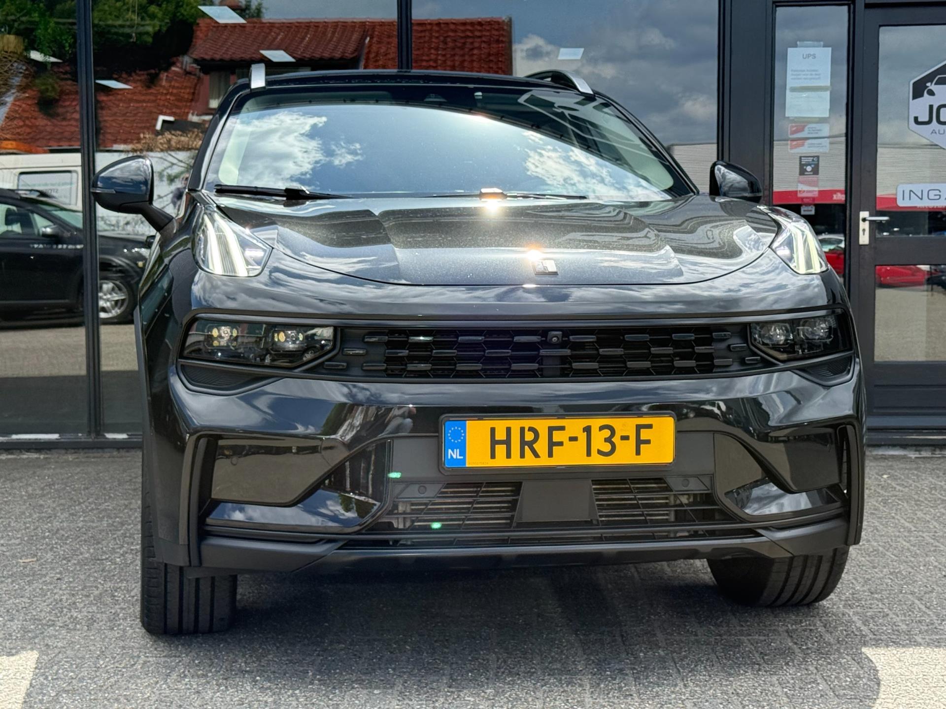 45248565-10.jpg