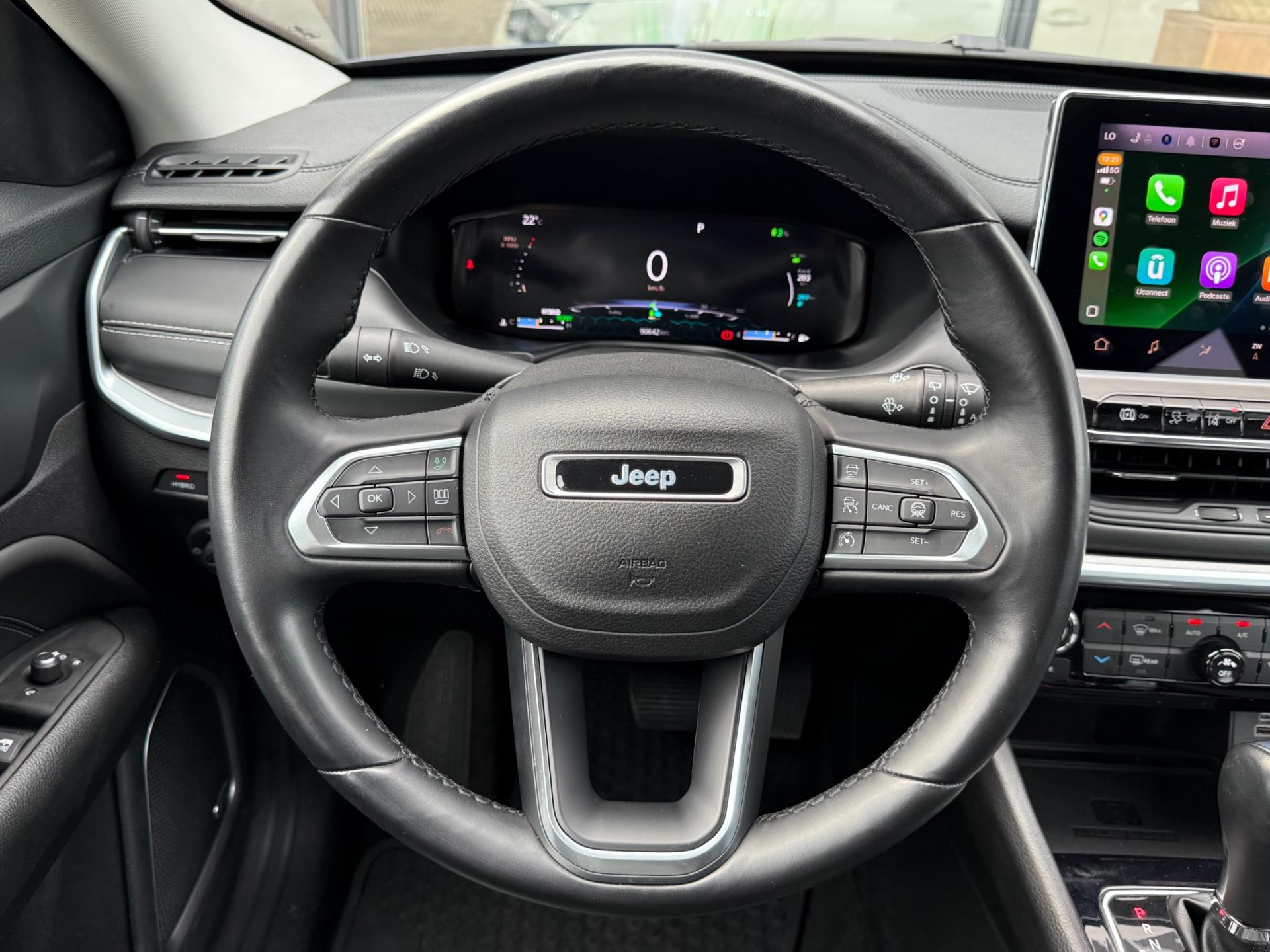 47180487-16.jpg