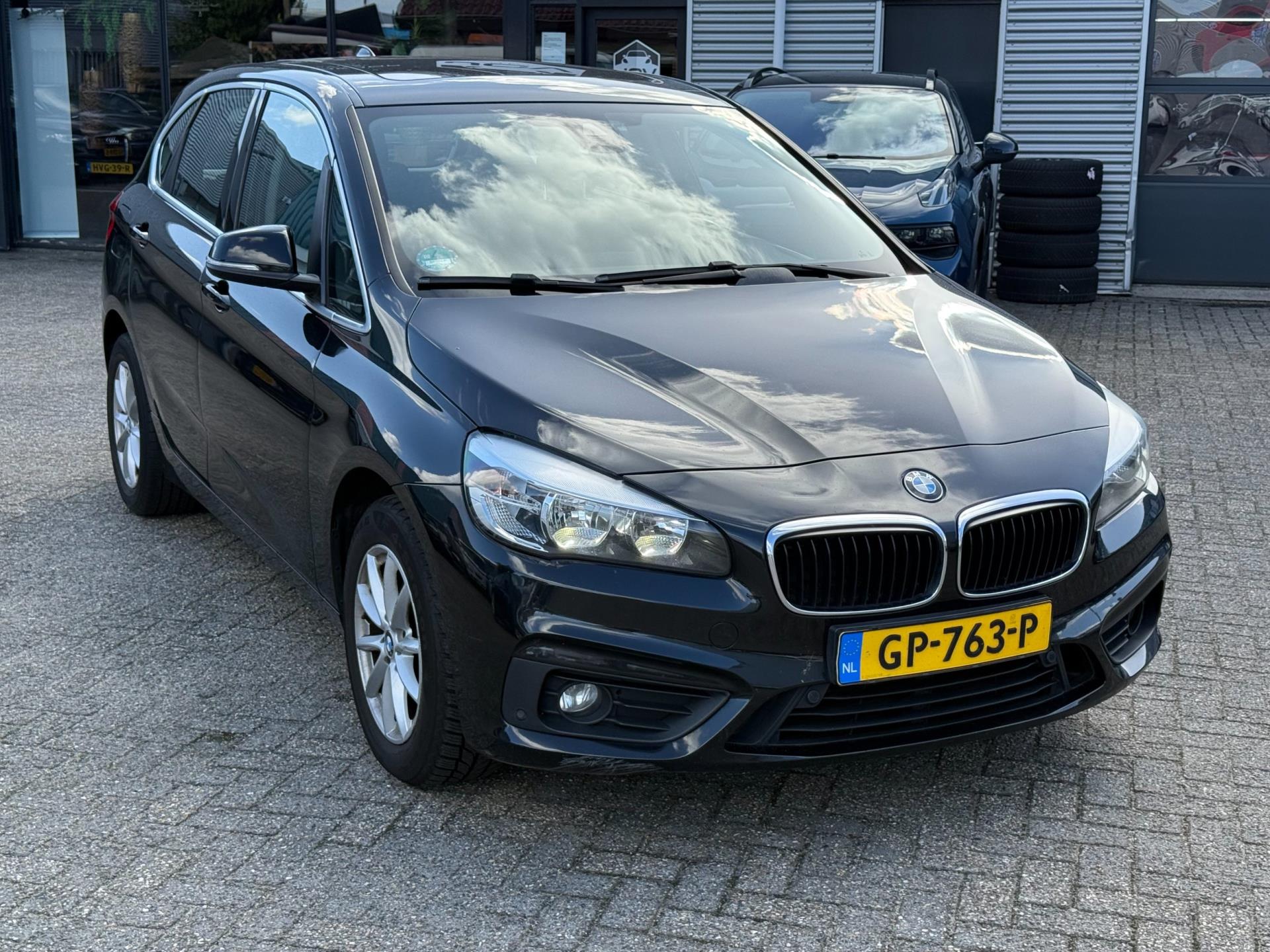 47680249-8.jpg