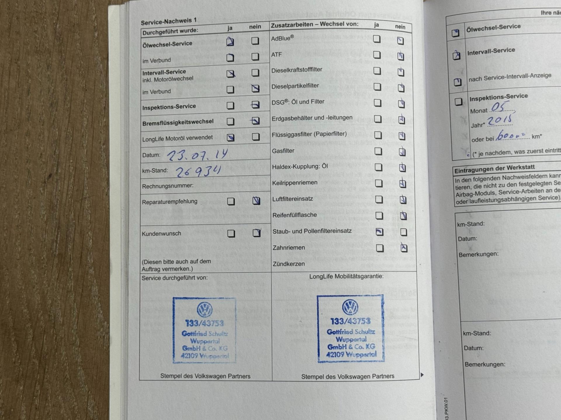 48341103-21.jpg