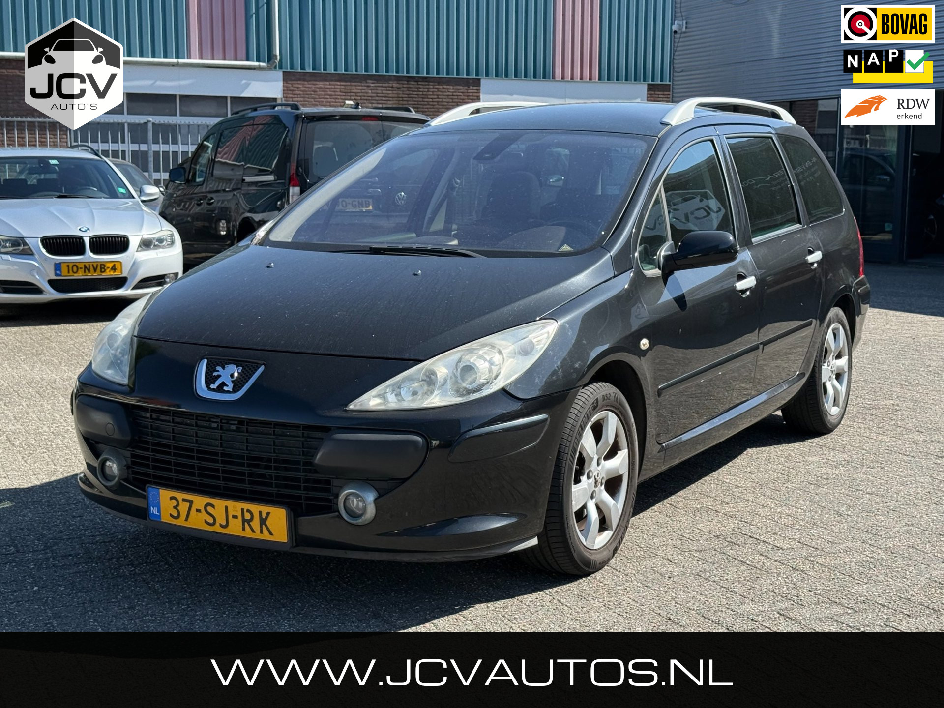 53184666-0.jpg