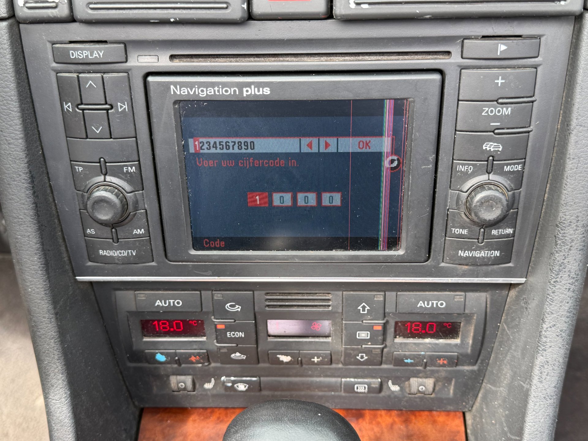 55402451-13.jpg