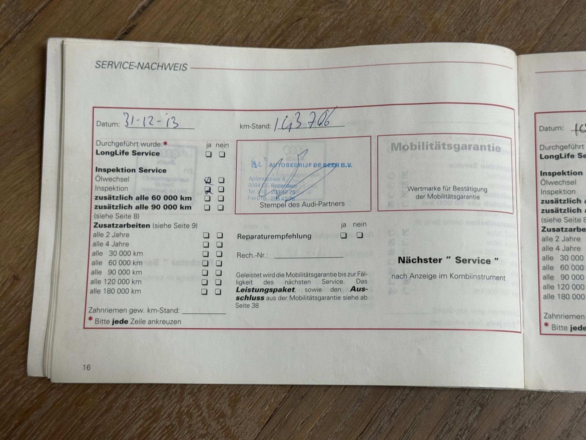 55402451-29.jpg