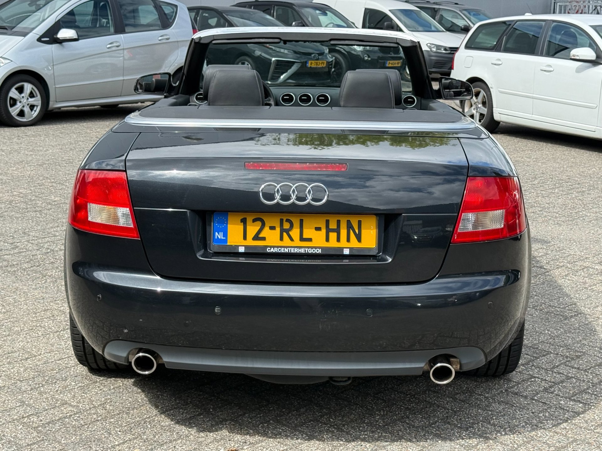 55402451-3.jpg
